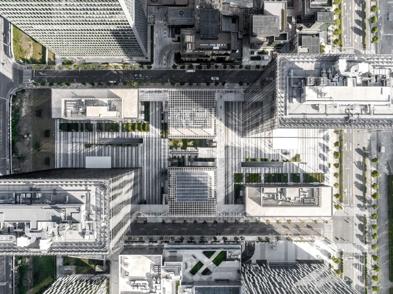 P-ID:2612-Land Rover City Shanghai, China